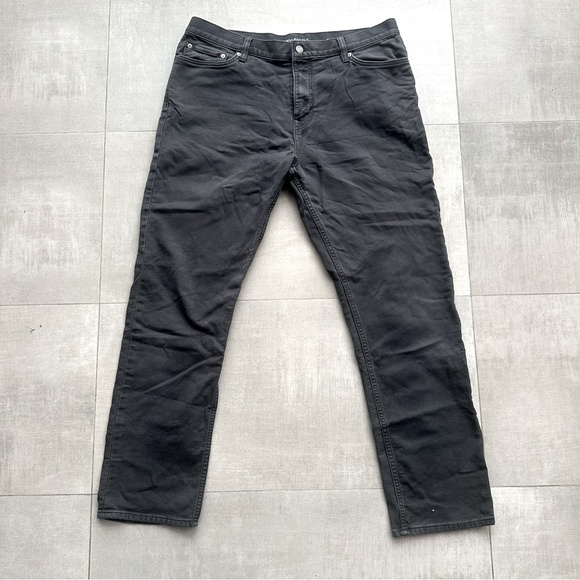 Banana Republic SUPER COMFY Traveler Pants - 36 - Picture 2 of 4